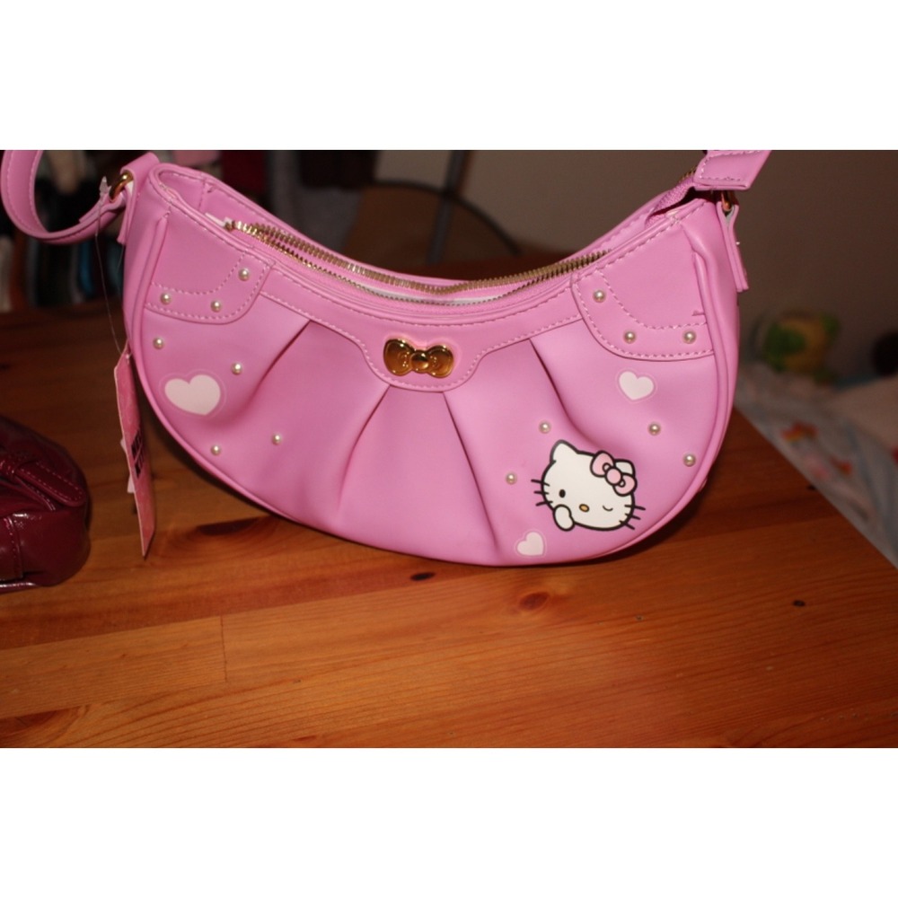 hello kitty purse vintage